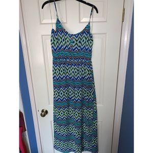 BLUE AND GREEN PATTERNED MAXI DRESS WITH SIDE SLIT SIZE LARGE